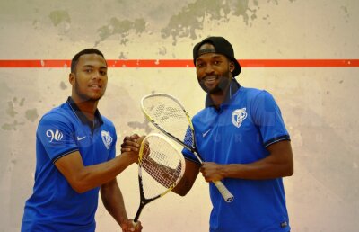FOTO "Lupii" au echipă de squash :) » Patrick N'Koyi şi Gevaro Nepomuceno nu ratează nici o ocazie să se distreze