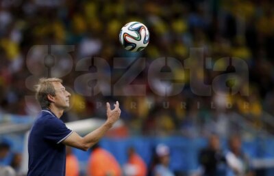 VIDEO Incident la Campionatul Mondial din Brazilia » Un spectator curajos a intrat pe teren