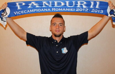 Pandurii Tg Jiu şi-a adus mijlocaş de la echipa care a umilit Steaua!