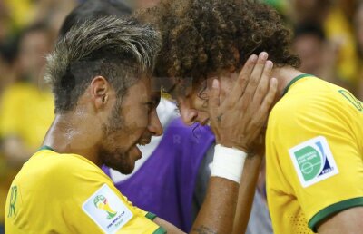 VIDEO şi FOTO Fundaşii centrali aduc fericirea » Brazilia - Columbia 2-1 şi gazdele Mondialului vor juca semifinala cu Germania