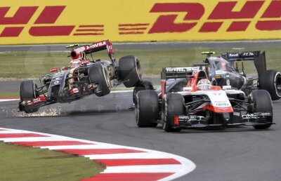 Dacă e Silverstone, e Lewis Hamilton » Britanicul s-a impus în Anglia şi s-a apropiat la patru puncte de Nico Rosberg