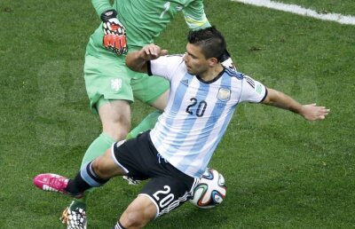 Zerror » Primul 0-0 din istoria semifinalelor de CM a fost un joc abundînd în recorduri negative