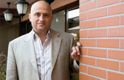 Gata cu Angelo Massone » Un om de afaceri din Republica Moldova vrea să cumpere Rapidul!