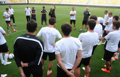 Mircea Lucescu face lumină » Cum s-a aprins scandalul la Şahtior: "A fost o răpire, sper ca Platini să scape de ei!"