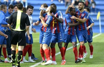Pierduţi prin ploaie! ASA şi U Cluj au terminat la egalitate 0-0