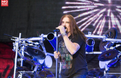 VIDEO Geambaşu a părăsit fotbalul pentru muzică preţ de o seară: "Dream Theater. Între vis şi stare de veghe"