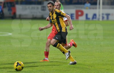 VIDEO Bătrîneţea, bat-o vina! » Gafa lui Cătălin Munteanu a fost decisivă în Braşov - Oţelul 1-1