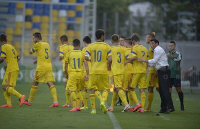 FOTO Victorie importantă la ”tineret” » Viorel Moldovan debutează cu un succes la România U21, 2-1 cu Italia