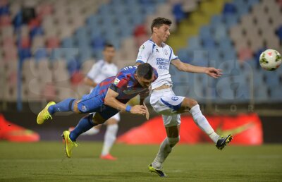 VIDEO 6 pentru istorie » Steaua a făcut spectacol în faţa unor tribune goale! Claudiu Keşeru, meciul vieţii, 6 goluri cu Pandurii