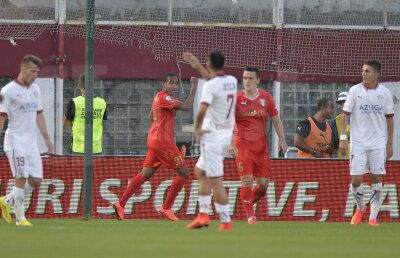 VIDEO şi FOTO Rapid - Astra 0-2 » Grandin a reuşit primul său gol în Liga 1! Giurgiuvenii au un moral excelent înainte de returul cu Lyon