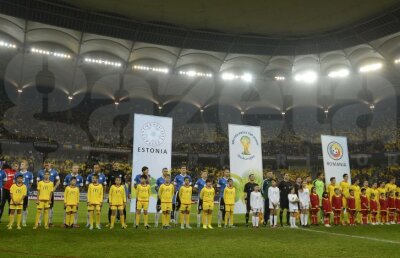 Se rezolvă problema gazonului » Soluţia găsită de Răzvan Burleanu pentru a avea un teren perfect cu Ungaria