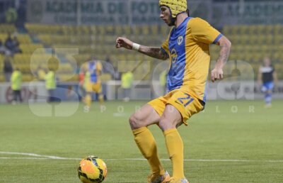 Omul care a adus cele trei puncte Petrolului a recunoscut: "Mingea m-a atins pe mînă"