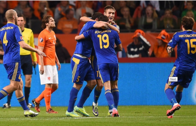 VIDEO 45 de minute de uluială! Kazahstanul a subordonat Olanda timp de o repriză pe Amsterdam Arena