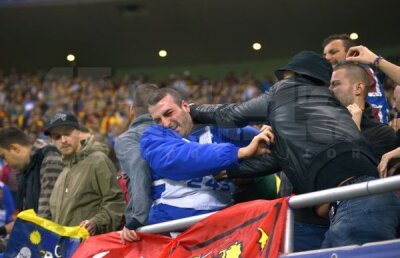 VIDEO Comunicat oficial » Firma de pază care avea contract cu FRF pentru asigurarea ordinii la meciul cu Ungaria a reziliat unilateral înţelegerea