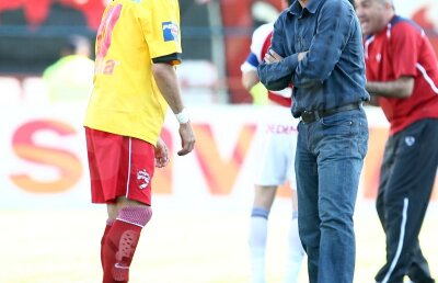 Variantă-surpriză propusă pentru banca naţionalei: "Eu aş numi cuplul Rednic - Dănciulescu!"