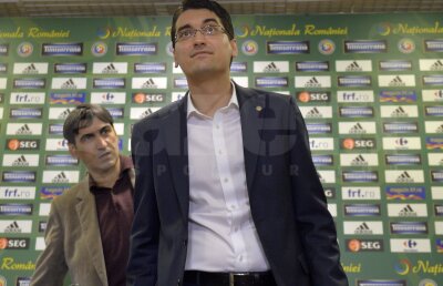 Mircea Sandu mătură pe jos cu Răzvan Burleanu: "Impostorul ăsta va merge la DNA! Victor Piţurcă şi-a bătut joc de el" » Acuze DURE!