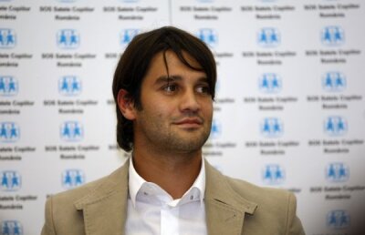 Invitat special la "Tribuna Zero" » Cristi Chivu vine la emisiunea lui Ovidiu Ioaniţoaia