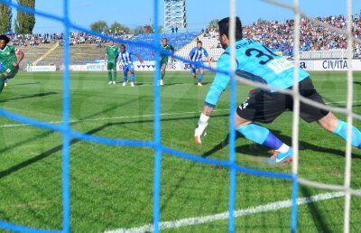 VIDEO Oltenia, eterna Terra Rocha! » Două penalty-uri au decis rezultatul din CS U Craiova - Chiajna: 1-1
