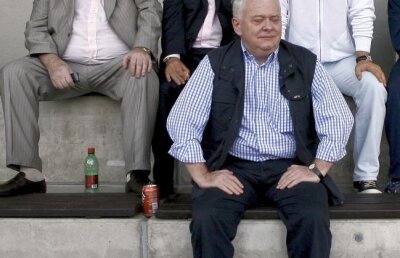 Cel care te vinde şi te cumpără » Editorial al Mariei Andrieş după ce încă un susţinător important al Stelei are problemele cu justiţia