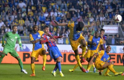 Motive de bucurie pentru fanii Petrolului » Un fotbalist de bază al echipei este foarte aproape de a semna un nou contract cu "găzarii"