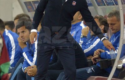 Costel Gâlcă îşi asumă stilul ultraofensiv al Stelei, indiferent de consecinţe: "Ne facem ocazii şi noi, şi adversarii"