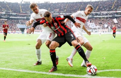 VIDEO Maximă nebunie » Stuttgart a murit şi a înviat de două ori la Frankfurt, 5-4, cu Alexandru Maxim pasator la două goluri