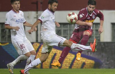 Deraiaţi pe final » Meci de groază pentru Rapid: giuleştenii pierd calificarea în sferturi pe final, 1-2 cu CFR