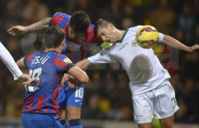 FOTO şi VIDEO Tănase şi atît! Roş-albaştrii înving greu la Chiajna cu 1-0, după golul "decarului" Stelei