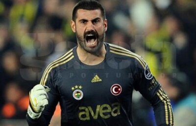 VIDEO Moment şocant în Turcia! Volkan Demirel a refuzat să joace cu Kazahstan după ce a fost înjurat de propriii fani la încălzire :O