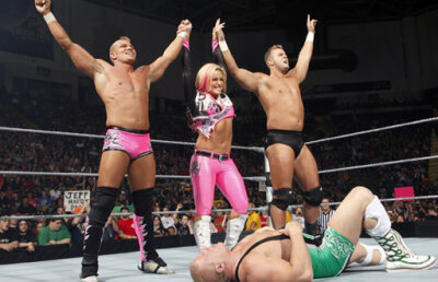 FOTO Dinastia Hart » Cum a apărut şi s-a dezvoltat cea mai puternică familie din istoria wrestling-ului: lupte cu tigri şi urşi grizzly