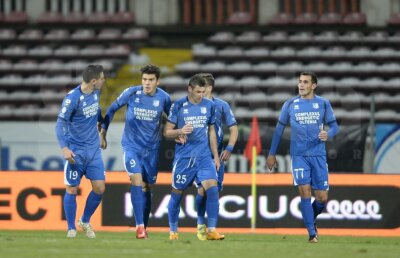 VIDEO » Pandurii - FC Botoşani 1-2 » Pandurii cu ratările şi Botoşaniul cu golurile