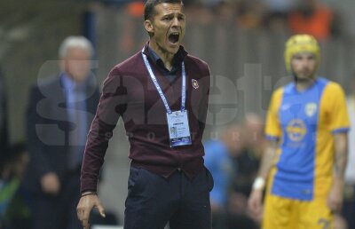 Cu sau fără Costel Gâlcă? » Situaţia Stelei provoacă dezbateri intense: ce au votat suporterii şi ce spun oficialii din fotbal