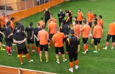 Încă un club din Liga 1 e pe marginea prăpastiei: "Nu ştiu dacă ne mai prezentăm din retur!"