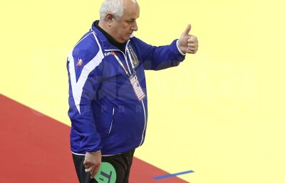 Corespondenţă din Debrecen » Gheorghe Tadici şi-a felicitat jucătoarele: "Le mulţumesc fetelor pentru dăruire!"