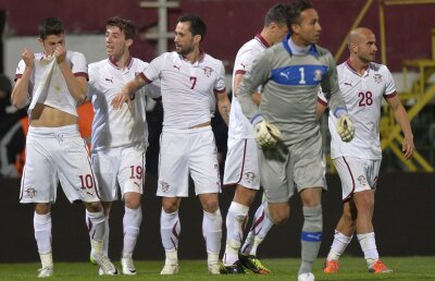 Cu un picior în groapă, Rapidul încă stîrneşte pasiuni! "Mi-aş dori să mai îmbrac tricoul vişiniu"