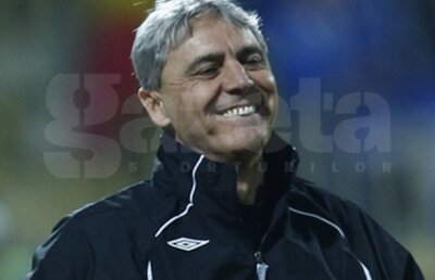 Se gîndesc serios la cupele europene » Sorin Cârţu a dezvăluit numele jucătorului pe care şi-l doreşte: "Ar fi ca o mănuşă pentru noi"