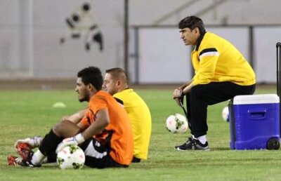 Ioaniţoaia îi dă replica lui Piţurcă: "Fotbalul nostru e cu o clasă, dacă nu două, peste cel din Golf!"