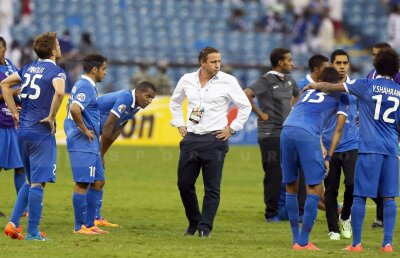 Ameninţat cu moartea? » Laurenţiu Reghecampf e asediat la Al Hilal din toate părţile