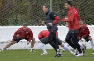 FOTO Transfer plus accidentare » Teja are de azi un nou fotbalist la antrenamente, dar a şi încasat o lovitură grea