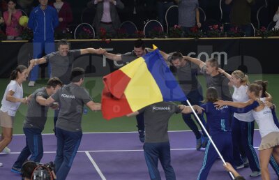 FOTO » GAME, SET, MATCH! România învinge Spania şi se califică la barajul pentru Grupa Mondială! Transmite-le un mesaj de felicitare fetelor noastre!