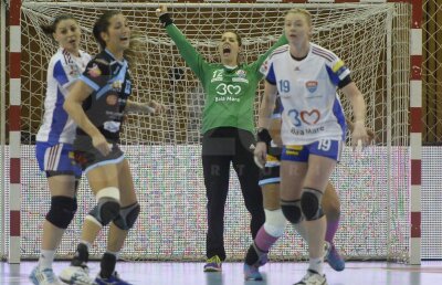 Renaşterea » HCM Baia Mare a învins-o pe Viborg şi rămîne în cursa pentru "sferturile" Ligii Campionilor