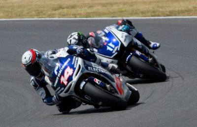 FOTO Imagine interzisă minorilor » Nu mai poate sta pe scaun după ce a căzut cu motocicleta!