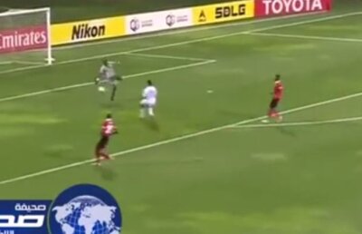 VIDEO Gafă de proporţii pentru portarul echipei lui Cosmin Olăroiu » Formaţia sa a egalat în 10 oameni în Liga Campionilor Asiei