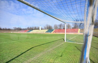 FOTO Şmotru » Aici se va juca derby-ul Craiova - Steaua de mîine! ”Extensivul” are alura unui stadion de divizie inferioară