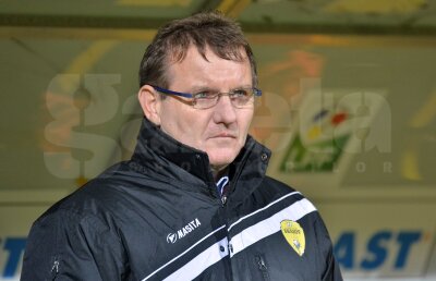 Zotta desfiinţează arbitrul după meciul cu Astra: "Aşa trebuia să fie! Eu am ştiut asta cînd am văzut delegarea" » Ce au zis Protasov şi Lokica