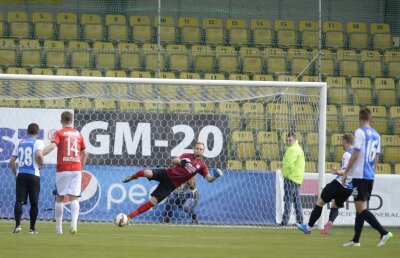 VIDEO şi FOTO » Viitorul - Pandurii 4-0 » Gică Hagi l-a surclasat pe Iordănescu jr. şi se apropie de Europa League