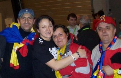 Trofeul Carpati  la handbal » Suporterii naţionalei: “Distanţa, zăpada, frigul, timpul….nimic nu mai contează când fetele câştigă“