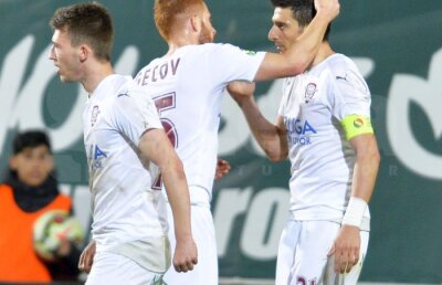 VIDEO + FOTO Sărbătoare în Giuleşti! Combinaţia Pancu-Niculae a consfiinţit o victorie vitală pentru Rapid, contra Oţelului!