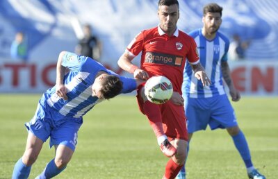 Incidente, cartonaşe şi ocazii, ingredientele meciului dintre CS U Craiova şi Dinamo, 0-0