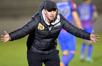 Ce spune Laurențiu Reghecampf despre o revenire pe banca Stelei